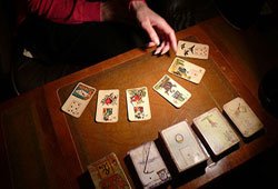 Guide to Read Tarot Yourself